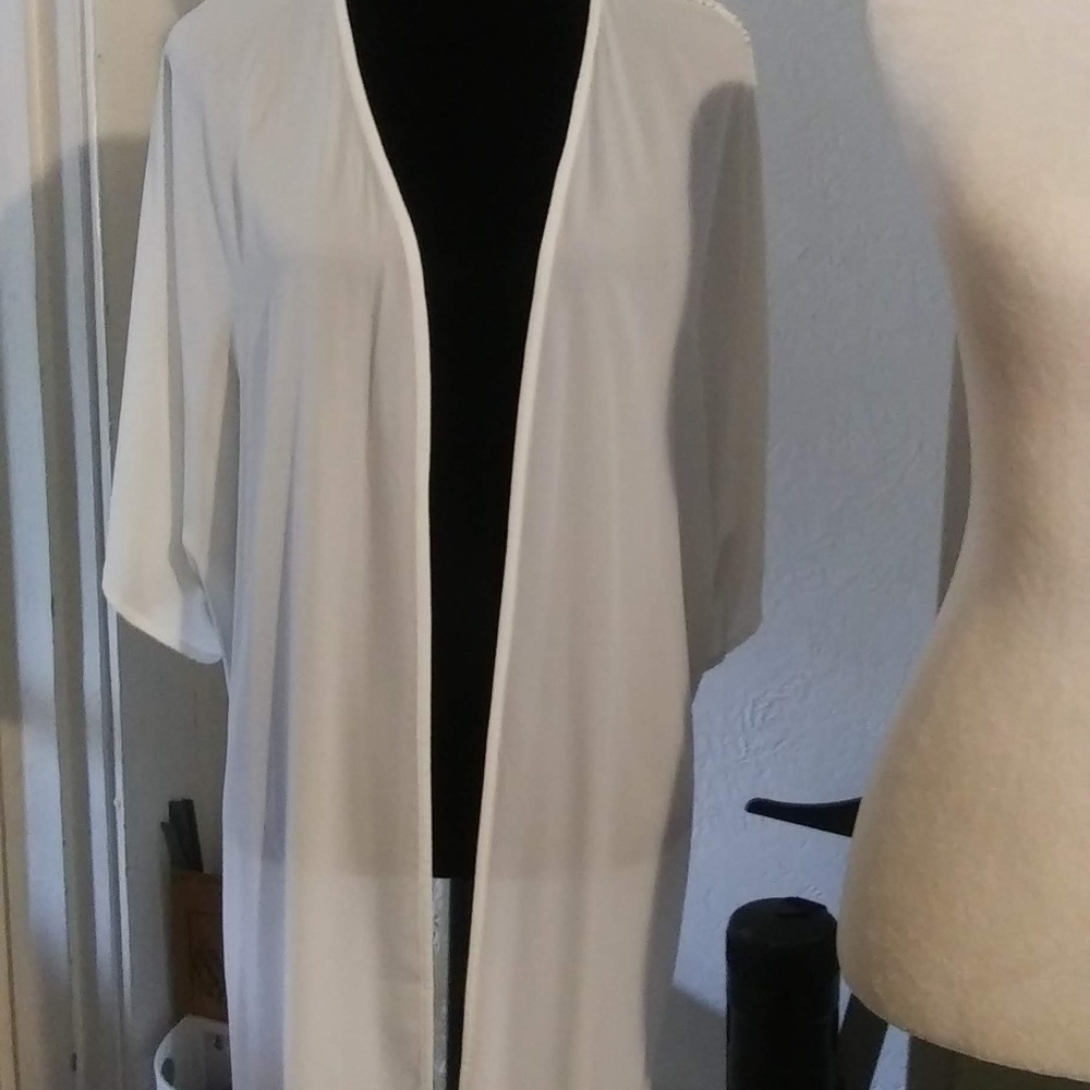 White Lace back Swimsuit Coverup